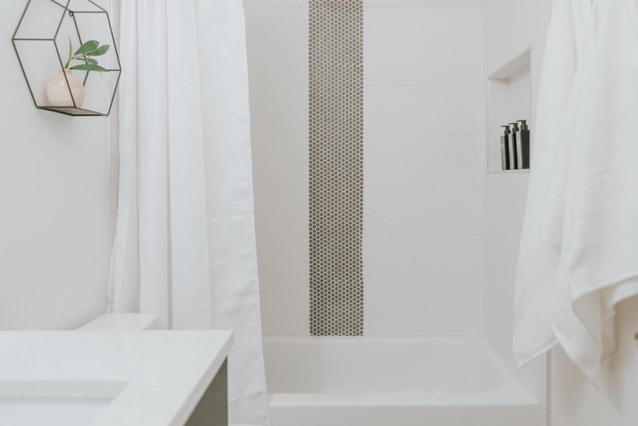Private Cottage - King Beds, Brand New, Near Beach, Golfing, Shopping & Restaurants Lake Worth Beach Exteriér fotografie